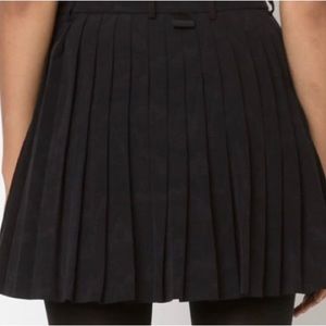 Vtg Indie Style Y2K Short Pleated Skirt Aeropostale Sz 4, Waist 26” Length 16.5”